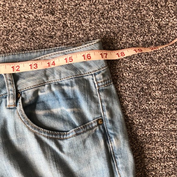 CAbi Brett Boyfriend Jean - Style #748 - Size 6 - Picture 11 of 16